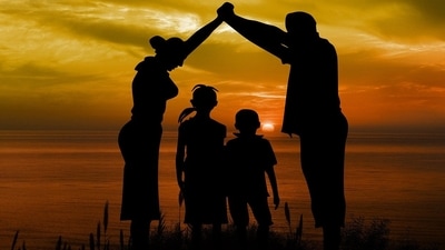 Want to raise confident kids? Ditch these habits and embrace these 5 steps! (Image by Pixabay) Want to raise confident kids? Ditch these habits and embrace these 5 steps! (Image by Pixabay)