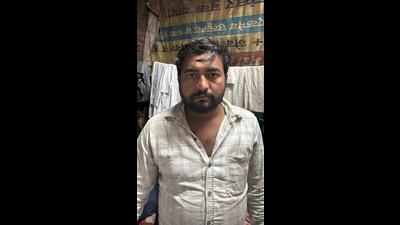 Painter arrested for theft at actress Poonam Dhillon’s house Painter arrested for theft at actress Poonam Dhillon’s house