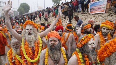 Seers arriving at the Kumbh (Anil K Maurya/HT)