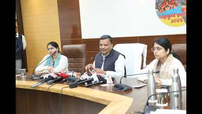 UP minister of tourism and culture Jaiveer Singh (centre) addressing media persons on Wednesday (HT Photo) UP minister of tourism and culture Jaiveer Singh (centre) addressing media persons on Wednesday (HT Photo)