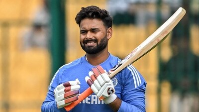 India's Rishabh Pant warms up (AFP) India's Rishabh Pant warms up (AFP)