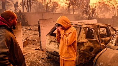 At least five people are now known to have died in wildfires raging around Los Angeles, with more deaths feared, law enforcement said January 8, as terrifying blazes leveled whole streets, torching cars and houses in minutes. (AFP) At least five people are now known to have died in wildfires raging around Los Angeles, with more deaths feared, law enforcement said January 8, as terrifying blazes leveled whole streets, torching cars and houses in minutes. (AFP)