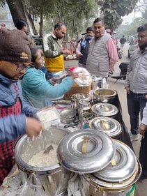 Rajma and kadhi-chawal stall in Gomti Nagar (Deep Saxena/HT) Rajma and kadhi-chawal stall in Gomti Nagar (Deep Saxena/HT)