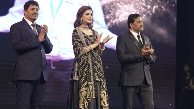 Team Pushp Masale with brand ambassador Sonali Bendre
