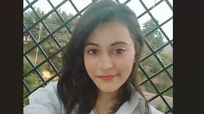 Daughter’s heartfelt LinkedIn post seeking a job for her father in the automobile industry went viral. (LinkedIn/Priyanshi Bhatt) Daughter’s heartfelt LinkedIn post seeking a job for her father in the automobile industry went viral. (LinkedIn/Priyanshi Bhatt)