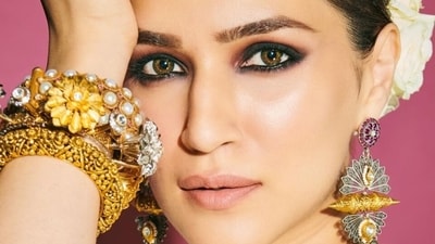 Not removing kajal at the end of the day can cause darkening under the eyes. Not removing kajal at the end of the day can cause darkening under the eyes.