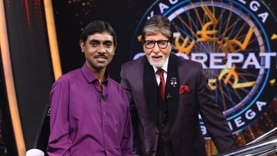 Amitabh Bachchan with contestant Pavitra Lal in KBC 16. Amitabh Bachchan with contestant Pavitra Lal in KBC 16.