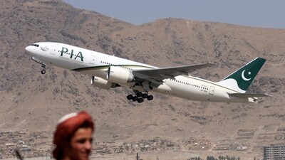 A Pakistan International Airlines plane (File Photo/AFP) A Pakistan International Airlines plane (File Photo/AFP)