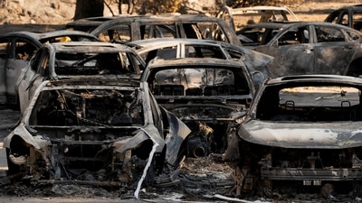 8. The remains of abandoned cars sit on Sunset Boulevard following the Palisades Fire in the Pacific Palisades neighborhood in Los Angeles, California, US January 10, 2025.&nbsp; (REUTERS)