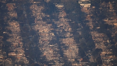 7. An aerial view shows debris from burned properties, following the Palisades Fire at the Pacific Palisades neighborhood in Los Angeles, California, U.S. January 10, 2025.&nbsp; (REUTERS)