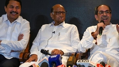 Mumbai, India- October 13, 2024: Maha Vikas Aghadi leaders NCP-SCP chief Sharad Pawar, Shiv Sena (Uddhav Balasaheb Thackeray) Chief Uddhav Thackeray, Congress leaders Nana Patole at the release the Gadharancha Pancnama and booklet during the joint press conference at Taj Land Ends Hotel in Mumbai, India, October 13, 2024. (Photo by Raju Shinde/HT Photo) (Hindustan Times) Mumbai, India- October 13, 2024: Maha Vikas Aghadi leaders NCP-SCP chief Sharad Pawar, Shiv Sena (Uddhav Balasaheb Thackeray) Chief Uddhav Thackeray, Congress leaders Nana Patole at the release the Gadharancha Pancnama and booklet during the joint press conference at Taj Land Ends Hotel in Mumbai, India, October 13, 2024. (Photo by Raju Shinde/HT Photo) (Hindustan Times)