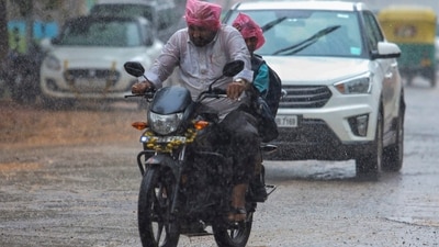 Light showers are expected in Bengaluru due to a cyclonic circulation forming over the southeast Bay of Bengal. (PTI)