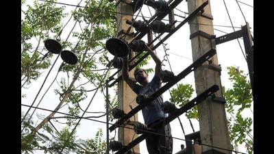 The state government reiterated its commitment to ensure uninterrupted power supply to residential, commercial, and industrial sectors and to provide nine hours of free quality electricity during the day to agriculture. (HT Photo) The state government reiterated its commitment to ensure uninterrupted power supply to residential, commercial, and industrial sectors and to provide nine hours of free quality electricity during the day to agriculture. (HT Photo)