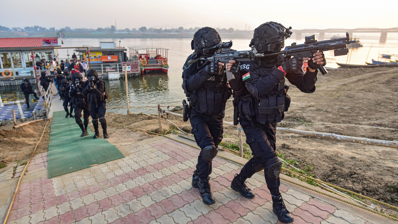 マハクンブ 2025: 水中ドローン、AI カメラ、NSG 特殊部隊がセキュリティ詳細の一部。 4,500 万人以上の来場者が見込まれる |最新ニュース インド