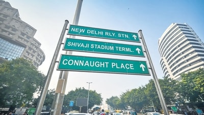New Delhi’s colonial-era shopping arcade, Connaught Place, was renamed ‘Rajiv Chowk’, but the name has never caught on, say traders. (Sanchit Khanna/HT) New Delhi’s colonial-era shopping arcade, Connaught Place, was renamed ‘Rajiv Chowk’, but the name has never caught on, say traders. (Sanchit Khanna/HT)