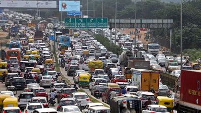 Bengaluru: Vehicles stuck in a traffic jam on a road, in Bengaluru, Karnataka. (file) (PTI) Bengaluru: Vehicles stuck in a traffic jam on a road, in Bengaluru, Karnataka. (file) (PTI)