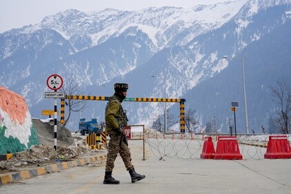 Ganderbal: A security personnel keeps vigil near the Z-Morh tunnel in view of Prime Minister Narendra Modi�s scheduled visit to Jammu and Kashmir on Jan. 13, in Ganderbal district, Saturday, Jan. 11, 2025. (PTI) Ganderbal: A security personnel keeps vigil near the Z-Morh tunnel in view of Prime Minister Narendra Modi�s scheduled visit to Jammu and Kashmir on Jan. 13, in Ganderbal district, Saturday, Jan. 11, 2025. (PTI)