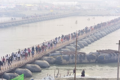 Prayagraj: Devotees arrive at Sangam ahead of Maha Kumbh Mela 2025, in Prayagraj, Uttar Pradesh, Sunday, Jan. 12, 2025. (PTI) Prayagraj: Devotees arrive at Sangam ahead of Maha Kumbh Mela 2025, in Prayagraj, Uttar Pradesh, Sunday, Jan. 12, 2025. (PTI)