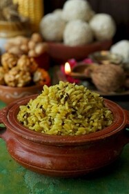 Urad Dal Khichdi is a comforting and nutritious one-pot meal made with split black gram, rice, and flavourful spices. (Pinterest) Urad Dal Khichdi is a comforting and nutritious one-pot meal made with split black gram, rice, and flavourful spices. (Pinterest)