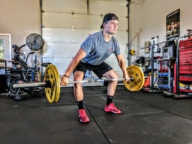 Exercise can make your veins stick out. Know w gymgoers can avoid varicose veins. (Photo by Sam Sabourin on Unsplash) Exercise can make your veins stick out. Know w gymgoers can avoid varicose veins. (Photo by Sam Sabourin on Unsplash)
