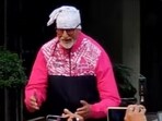 Abhishek Bachchan and Amitabh Bachchan greeted fans outside Jalsa. Abhishek Bachchan and Amitabh Bachchan greeted fans outside Jalsa.
