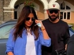 Anushka Sharma and Virat Kohli clicked at the Gateway of India. 
