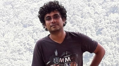 Chandramouli Biswas is survived by his parents. Chandramouli Biswas is survived by his parents.