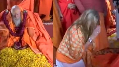 Mahakumbh Mela: Laurene Powell Jobs performed the pattabhishek ritual of Vyasanand Giri Maharaj. (X/@ANI)