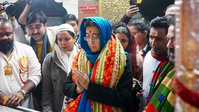Delhi Chief Minister and AAP leader Atishi offers prayers at the Kalkaji temple before filing her nomination for Delhi Assembly polls, in New Delhi. (@AtishiAAP) Delhi Chief Minister and AAP leader Atishi offers prayers at the Kalkaji temple before filing her nomination for Delhi Assembly polls, in New Delhi. (@AtishiAAP)