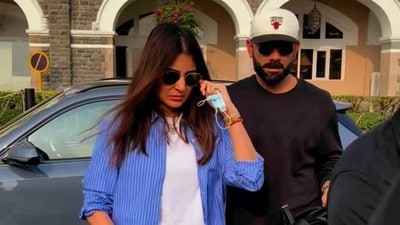Anushka Sharma and Virat Kohli clicked at the Gateway of India. Anushka Sharma and Virat Kohli clicked at the Gateway of India.
