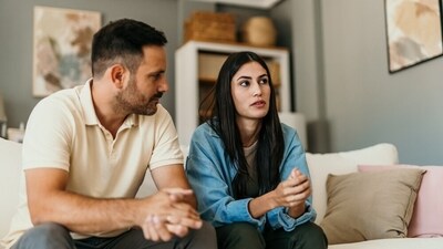 Betrayal may seem like a no-brainer, close-and-shut case for a relationship, but not when it has added benefits for you (Shutterstock) Betrayal may seem like a no-brainer, close-and-shut case for a relationship, but not when it has added benefits for you (Shutterstock)