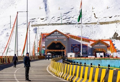 Ganderbal: Security officials deployed near the Z-Morh tunnel ahead of its inauguration by Prime Minister Narendra Modi. (PTI) Ganderbal: Security officials deployed near the Z-Morh tunnel ahead of its inauguration by Prime Minister Narendra Modi. (PTI)