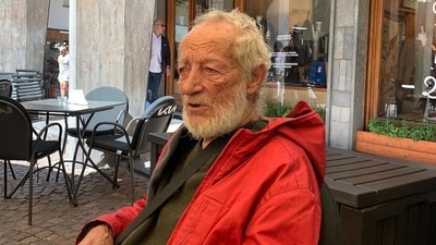 Mauro Morandi, Italy's "Robinson Crusoe," who spent 32 years in solitude on Budelli Island, has passed away at the age of 85. (Instagram/Mauro Morandi) Mauro Morandi, Italy's "Robinson Crusoe," who spent 32 years in solitude on Budelli Island, has passed away at the age of 85. (Instagram/Mauro Morandi)