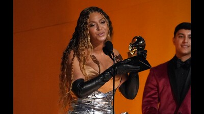 US singer Beyonce has postponed a teased announcement because of the ‘devastation’ of the California wildfires Chris Pizzello/AP) US singer Beyonce has postponed a teased announcement because of the ‘devastation’ of the California wildfires Chris Pizzello/AP)
