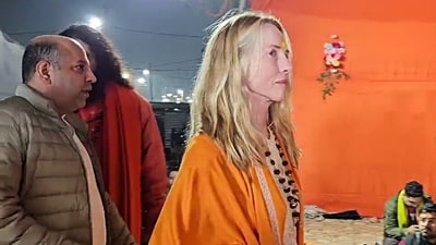 Mahakumbh mela 2025: Laurene Powell Jobs, wife of the late Apple co-founder Steve Jobs reaches Niranjani Akhara at Maha Kumbh, in Prayagraj on Sunday. (ANI) Mahakumbh mela 2025: Laurene Powell Jobs, wife of the late Apple co-founder Steve Jobs reaches Niranjani Akhara at Maha Kumbh, in Prayagraj on Sunday. (ANI)