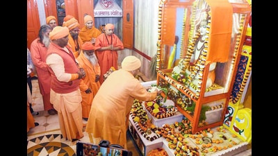 Chief minister Yogi Adityanath offers prayers at Gorakhnath Temple on the occasion of Makar Sankranti (Yogi Adityanath-X/ANI)