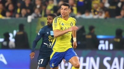 Bruno Fernandes says Cristiano Ronaldo can play 2026 FIFA World Cup (Photo by Fayez NURELDINE / AFP) (AFP) Bruno Fernandes says Cristiano Ronaldo can play 2026 FIFA World Cup (Photo by Fayez NURELDINE / AFP) (AFP)