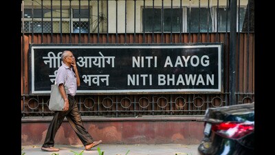 New Delhi: A man walks past Niti Aayog, in New Delhi, Wednesday, Oct. 23, 2024. (PTI Photo/Vijay Verma) (PTI10_23_2024_000173B) (PTI)