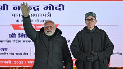 Prime Minister Narendra Modi with Jammu and Kashmir chief minister Omar Abdullah during the inauguration of Z-Morh tunnel at Sonmarg some 90 kilometers from Srinagar, on, 13 January 2025. (HT Photo)