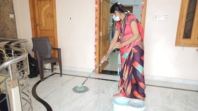 A Delhi woman has come under fire for refusing to give her maid a raise of ₹1,000 (Representational image) A Delhi woman has come under fire for refusing to give her maid a raise of ₹1,000 (Representational image)
