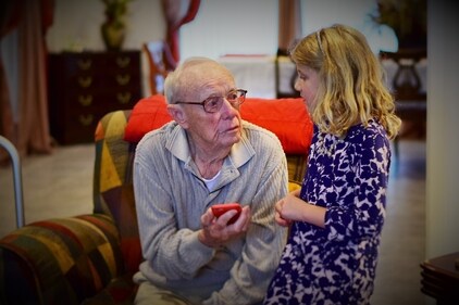 Tips to improve senior citizens' mental health (Photo by Tim Kilby on Unsplash) Tips to improve senior citizens' mental health (Photo by Tim Kilby on Unsplash)