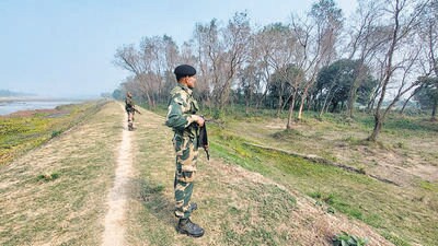 BSF officials explained that if any permanent structure, such as a border fence, has to come up within 150 yards of the international border. (HT photo) BSF officials explained that if any permanent structure, such as a border fence, has to come up within 150 yards of the international border. (HT photo)