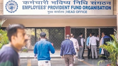 Under the Provident Funds and Miscellaneous Provisions Act, an employer and worker both are required to contribute 12% of a person’s basic salary towards a retirement-benefits corpus managed by the EPFO (HT Photo) Under the Provident Funds and Miscellaneous Provisions Act, an employer and worker both are required to contribute 12% of a person’s basic salary towards a retirement-benefits corpus managed by the EPFO (HT Photo)