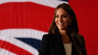 Kate's ‘un-victim like’ approach during recent hospital visit praised (Photo by Adrian DENNIS / AFP) (AFP) Kate's ‘un-victim like’ approach during recent hospital visit praised (Photo by Adrian DENNIS / AFP) (AFP)