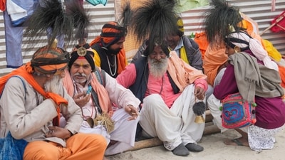 Mahakumbh, day 3: Devotees during the ongoing Mahakumbh Mela 2025, at the Sangam in Prayagraj, Wednesday, Jan. 15, 2025. (PTI) Mahakumbh, day 3: Devotees during the ongoing Mahakumbh Mela 2025, at the Sangam in Prayagraj, Wednesday, Jan. 15, 2025. (PTI)