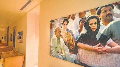 The party’s old HQ, at 24, Akbar Road, did not sport any photographs of Rao, and it was widely believed that this was by design, not accident. (PTI) The party’s old HQ, at 24, Akbar Road, did not sport any photographs of Rao, and it was widely believed that this was by design, not accident. (PTI)