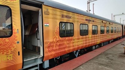 Tejas Sleeper type train. (Twitter/@RailMinIndia) Tejas Sleeper type train. (Twitter/@RailMinIndia)