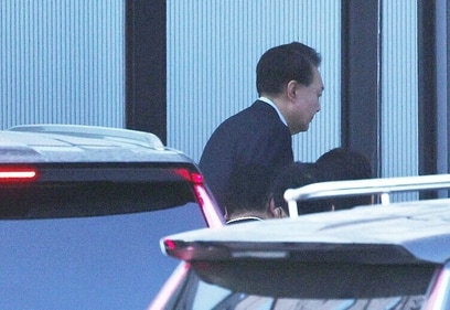 South Korean impeached President Yoon Suk Yeol arrives at the complex building housing the Corruption Investigation Office for High-ranking Officials (CIO) in Gwacheon on January 15, 2025. (AFP) South Korean impeached President Yoon Suk Yeol arrives at the complex building housing the Corruption Investigation Office for High-ranking Officials (CIO) in Gwacheon on January 15, 2025. (AFP)