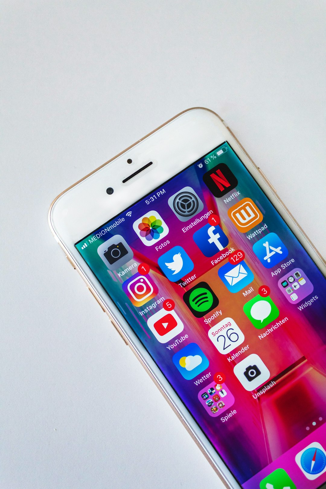 Are adolescents addicted to social media?(Unsplash) Are adolescents addicted to social media?(Unsplash)