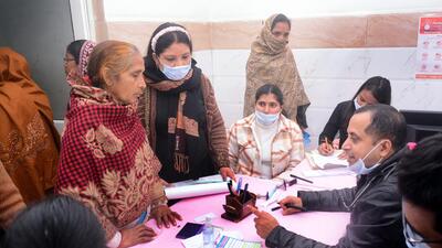 A few of the residents, however, said the services at government health centres are suitable only for routine treatments. A majority of critical care patients and cases are still being referred to hospitals in Delhi and this situation needs to change. (Sakib Ali/HT Photo) A few of the residents, however, said the services at government health centres are suitable only for routine treatments. A majority of critical care patients and cases are still being referred to hospitals in Delhi and this situation needs to change. (Sakib Ali/HT Photo)